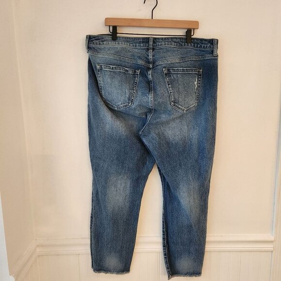 Torrid Denim High-Rise Straight Jeans Button-Fly Medium Wash Women's Size 18 - Picture 2 of 9